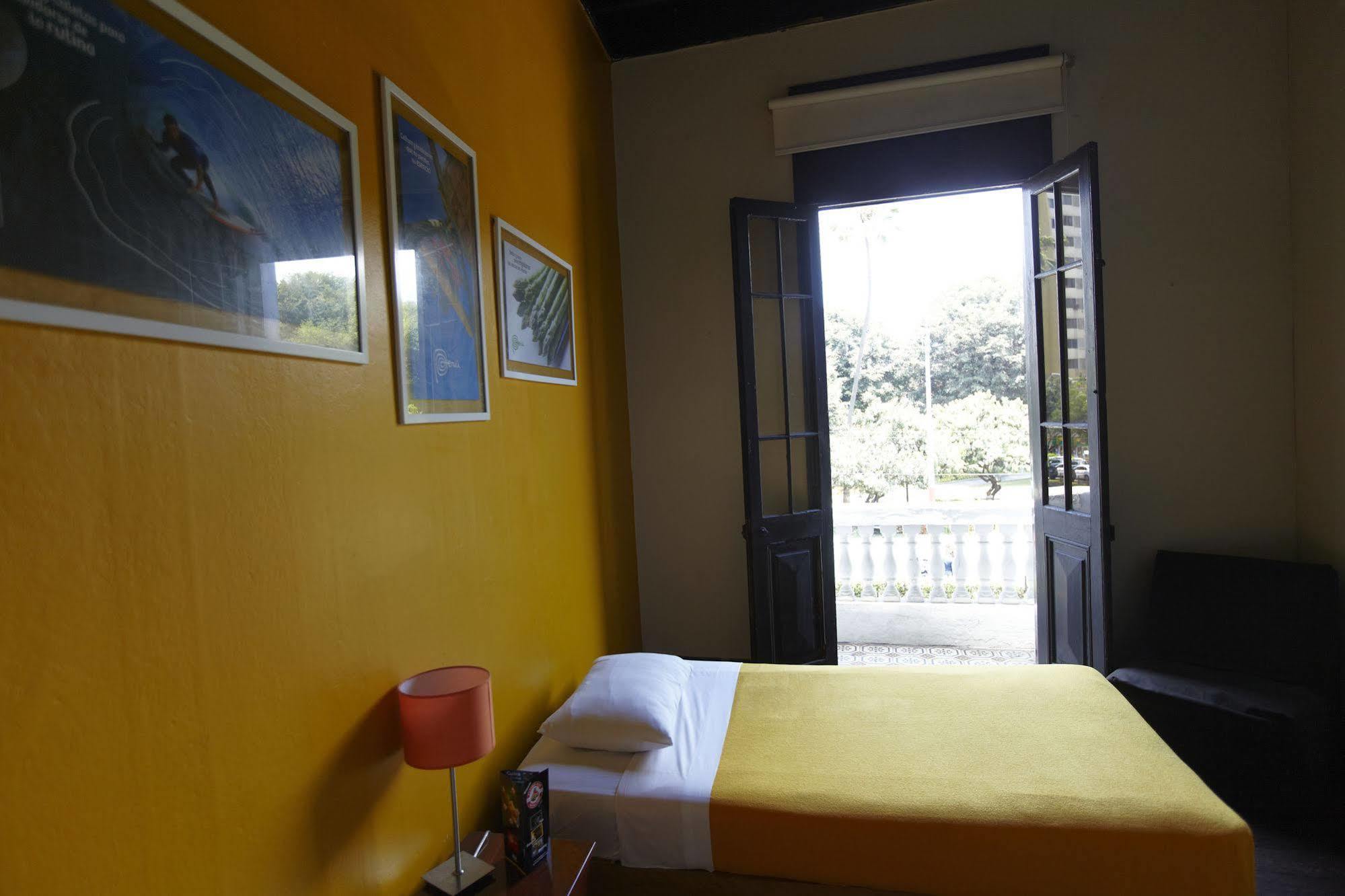Flying Dog Lima B&B Exterior foto